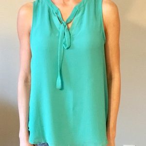 Turquoise sleeveless top